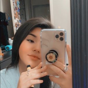 Meet your Posher, Whitney